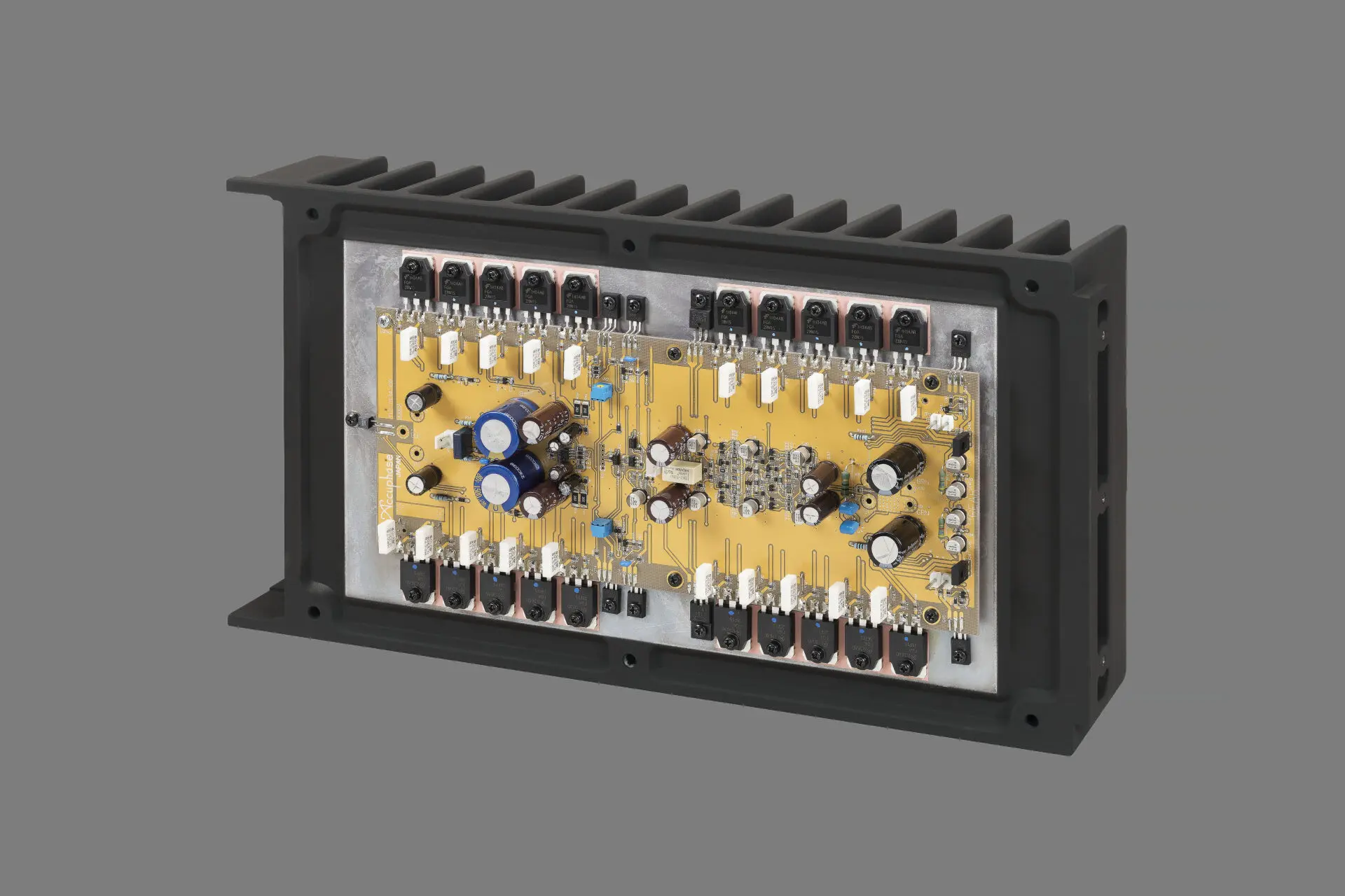 Accuphase A-80 Class-A Stereo-Endstufe – Bild 6