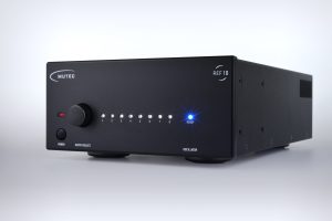 REF_10_Weiss_Vorne_RGB