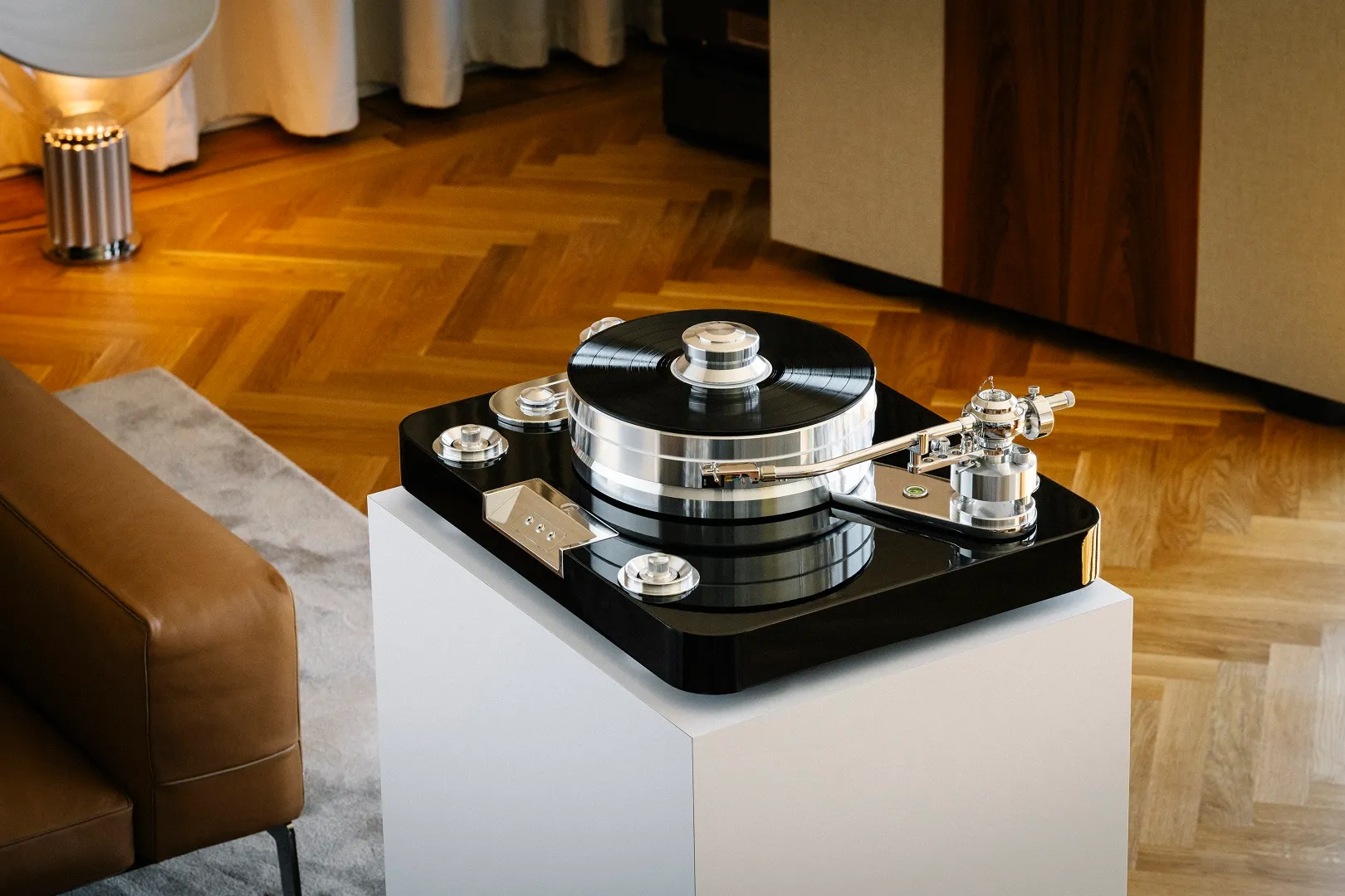Pro-Ject Signature 12.2 - Signature Line Plattenspieler – Bild 2