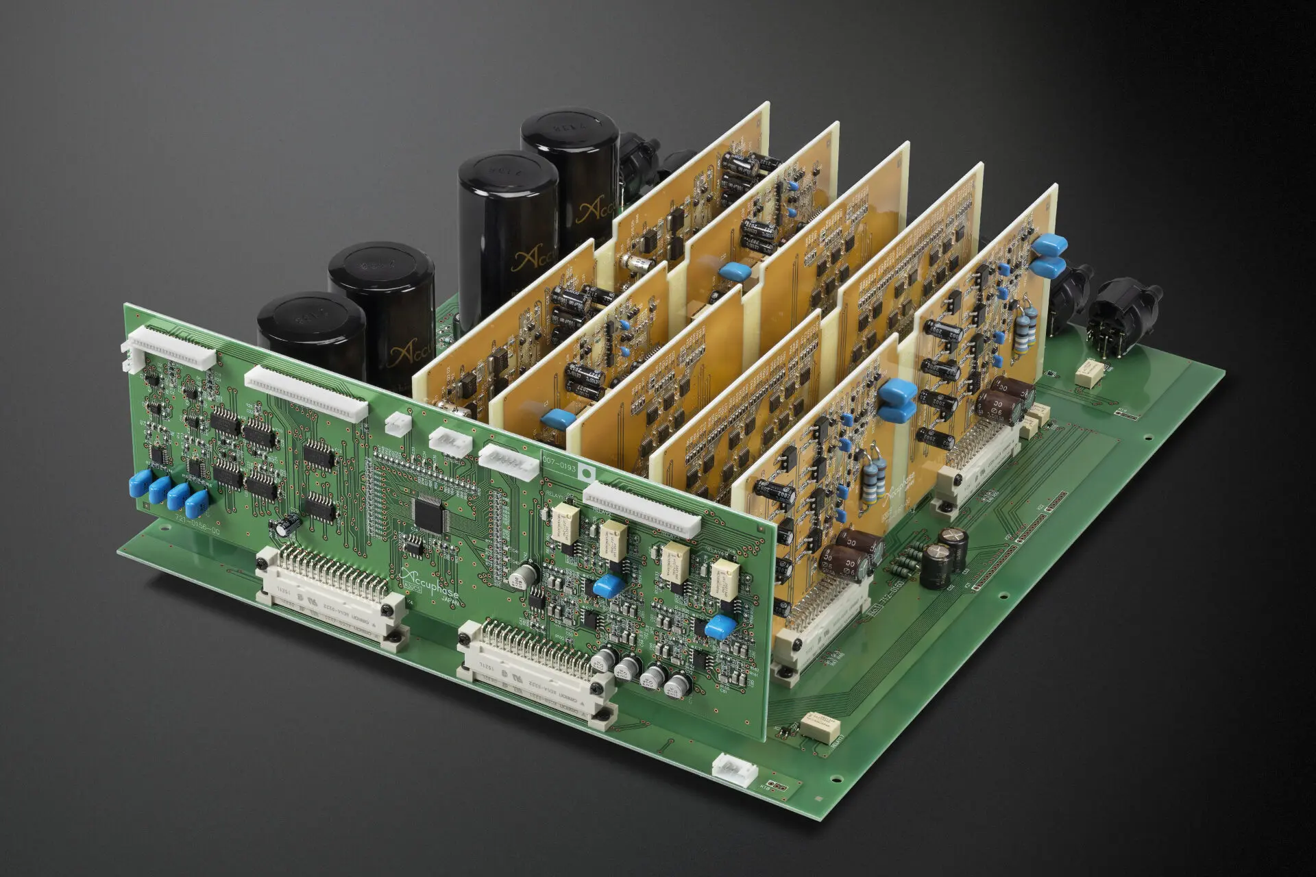 Accuphase C-2300 – Präzisions-Stereo-Vorverstärker – Bild 9